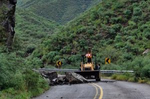 Pedimos a los viajeros conducir con precaución.