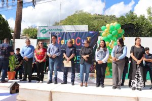Juventud Nacozarense destaca en FeriaCyT 2025 con proyectos innovadores